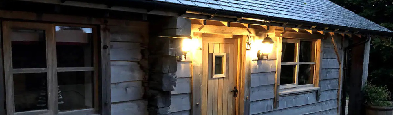 Log Cabin, Blaenavon