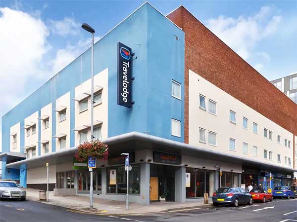 Travelodge Canol Casnewydd